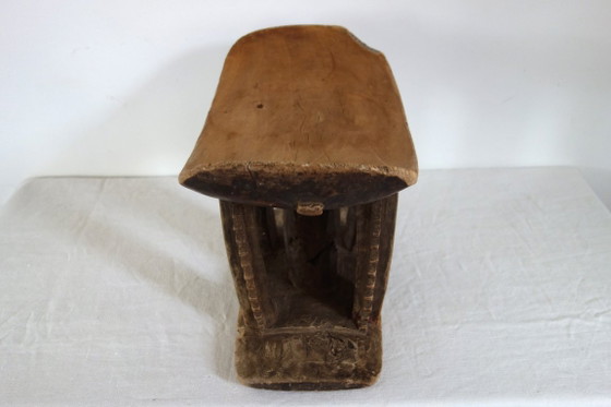 Antique Ashanti stool, Ghana – Wood (photo 4 of 13)