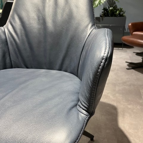 Image 1 of Bert Plantagie Maple dining chair (set of 6)