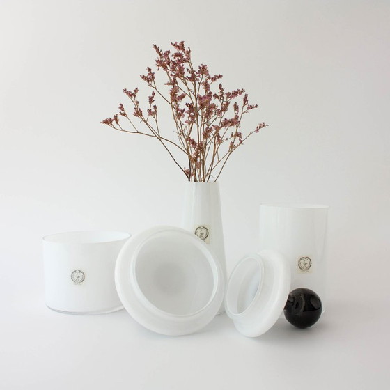 Vintage IVIMA White Opaline Glass Set from 1940s Marinha Grande, Decorative Objects (photo 4 of 18)