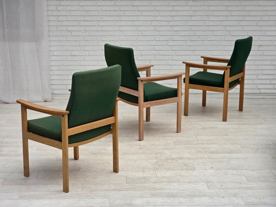 Image 1 of Fauteuil danois des années 1980 de Høng Stole, laine verte pour meubles, bois de chêne.