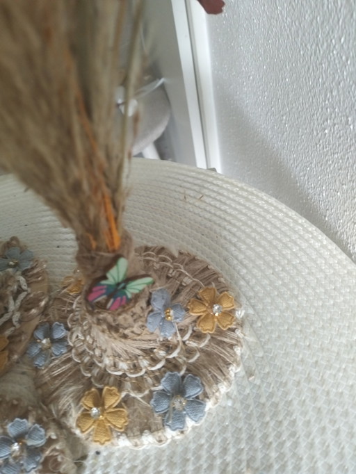 Kunstwerk Met Afgewerkte Bloemen