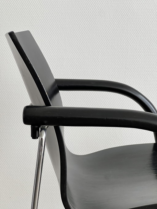 Thonet S320 Par Wulf Schneider Et Ulrich Bohme