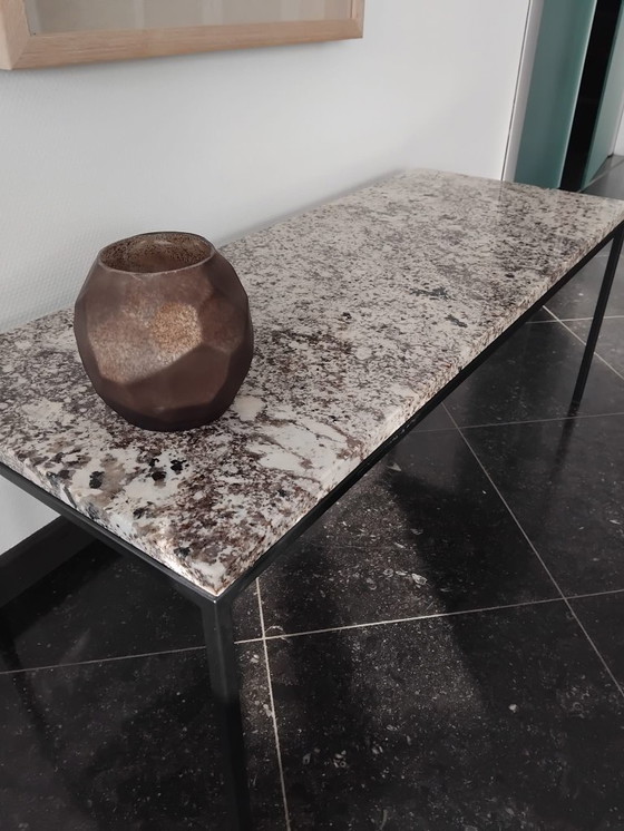 Image 1 of salon tafel