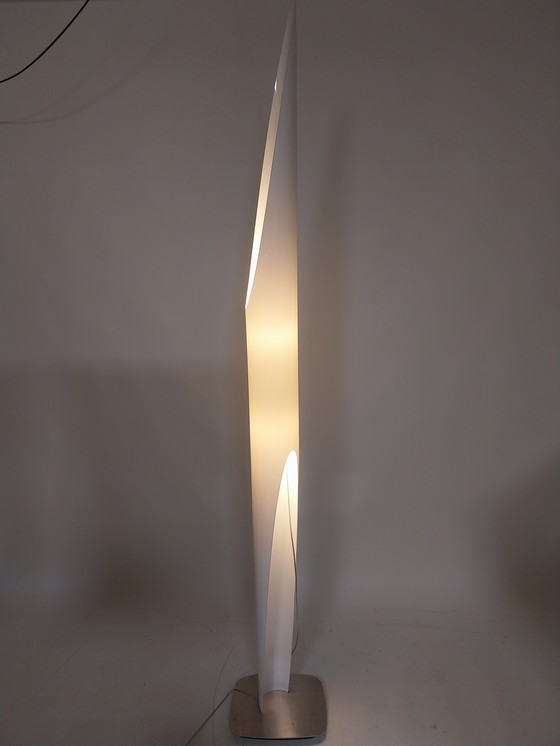 Image 1 of 1 x witte Shakti vloerlamp door Marzio Rusconi Clerici 1980's 