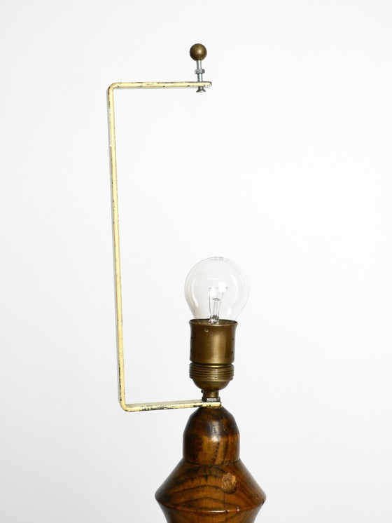 Image 1 of Preciosa lámpara de pie grande original alemana de los años 30 de madera de roble oscuro sin pantalla