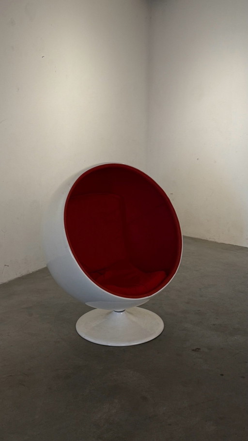 Ball chair zugeschrieben Eero Aarnio