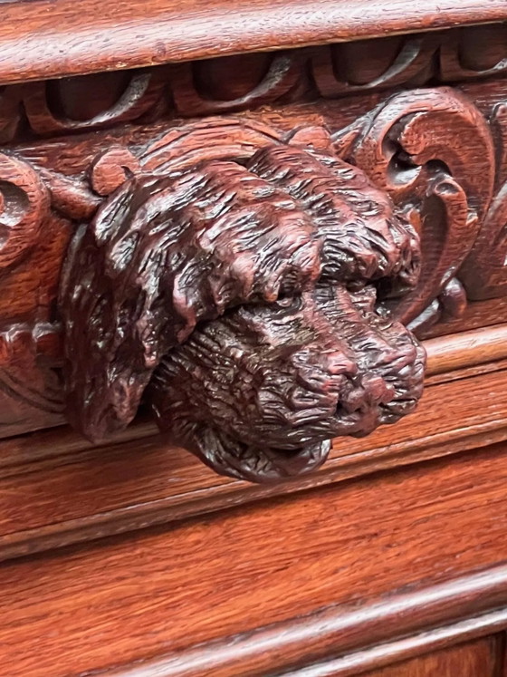 Biblioteca e credenza in stile rinascimentale antico. Splendide sculture. Legno massello di quercia. (photo 5 of 11)