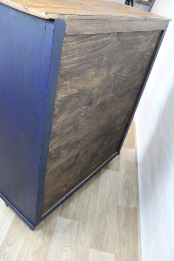 Image 1 of Page 1 of 9 Bibliotheque basse vitree