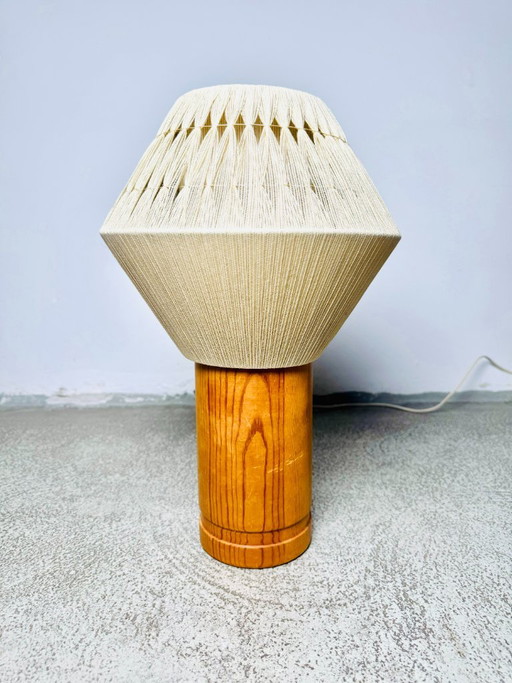 B-243 Wood & Sisal Table Lamp by Hans-Agne Jakobsson for AB Ellysett, Sweden 1960s – Hans-Agne Jakobssen (photo 2 of 7)