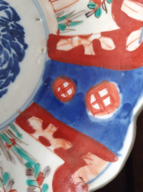 Image 1 of Paire d'assiettes japonaises Imari - Période Meiji, vers 1900