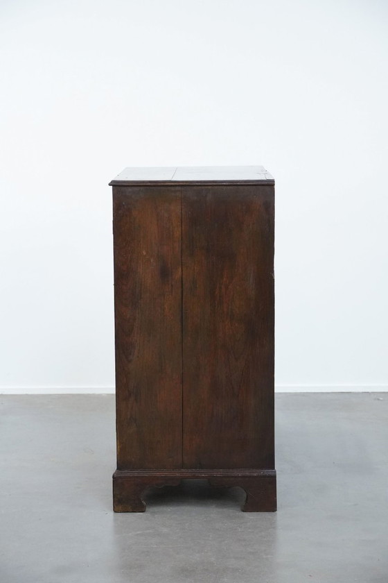 Image 1 of Antico mobile/cassettiera inglese in rovere dei primi anni del XIX secolo