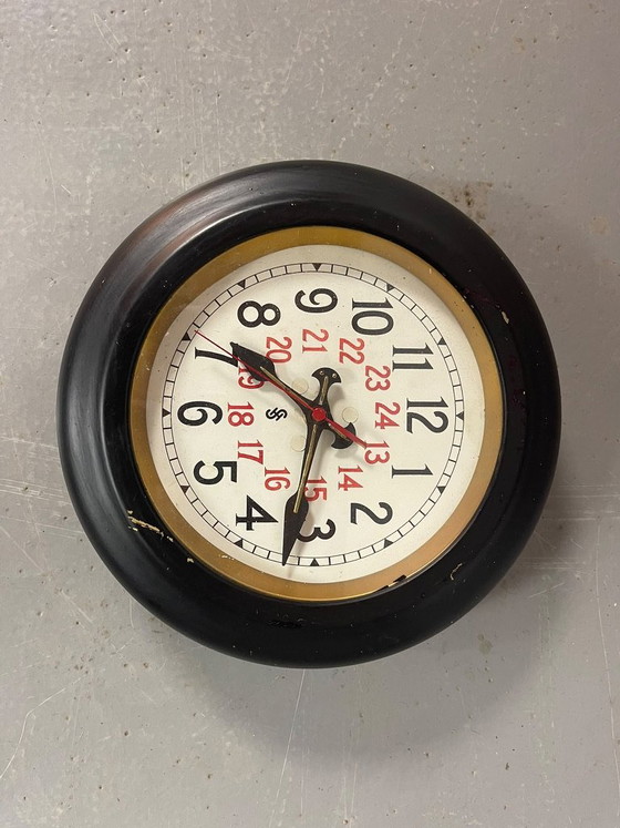 Raro Orologio da parete Bauhaus Siemens Halske 24 ore. Germania, anni '30. Rif. DO2001 – Glass (photo 2 of 15)