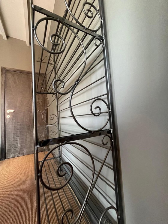 Image 1 of Authentique étagère de boulanger en fer forgé français