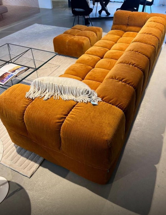 Image 1 of B&B Italia Tufty Time 109x300cm stof car. Extra Enia oker