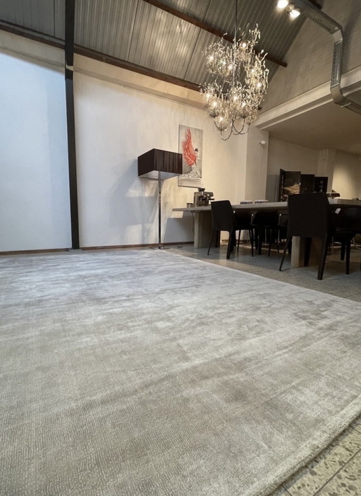 Leolux carpet Patna Chalk 200 x 300 brand new
