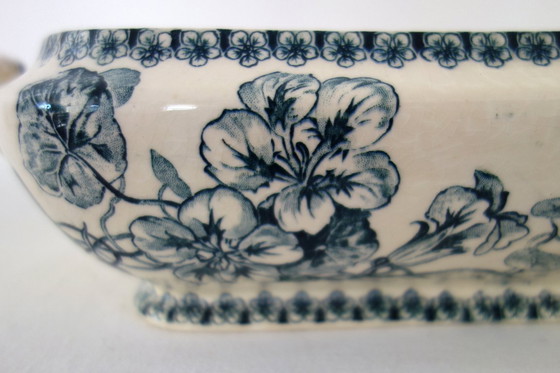 Image 1 of Sopera pequeña de tierra de hierro Gien Capucines