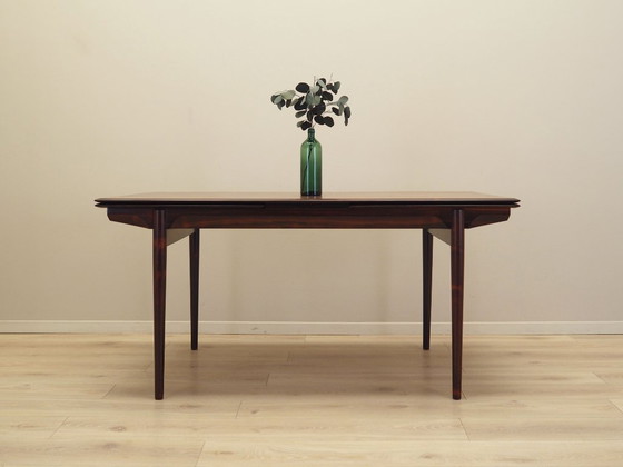 Image 1 of Table en bois de rose, design danois, années 1970, production : Danemark