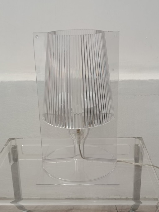 Lampada Take di Ferruccio Laviani per Kartell 2003