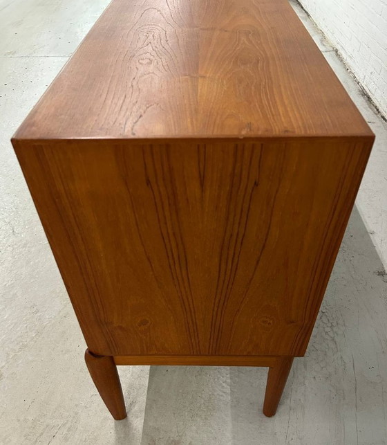 Image 1 of Deens teak dressoir H.W. Klein Bramin