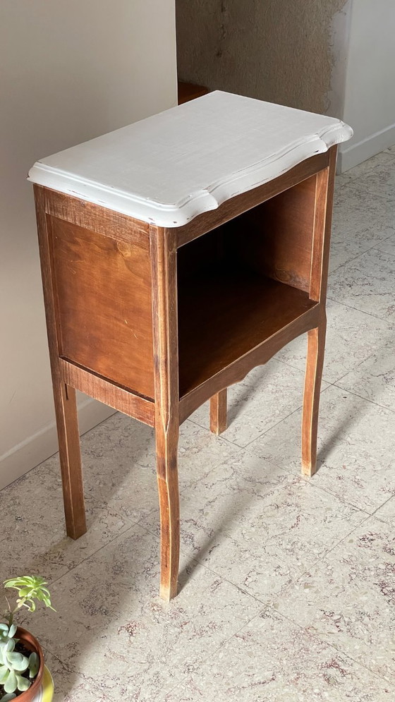 Image 1 of TABLE de Chevet en BOIS Vintage