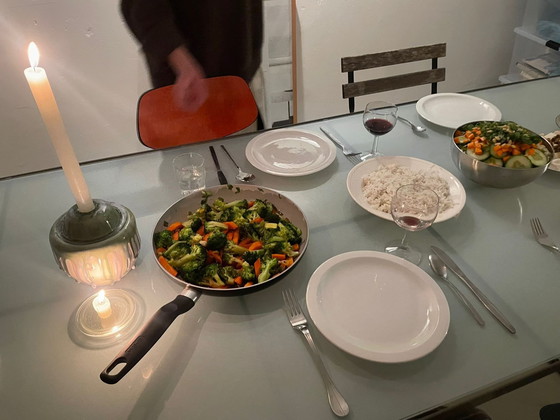 Image 1 of Table Moments Niels Gammelgaard Années 80