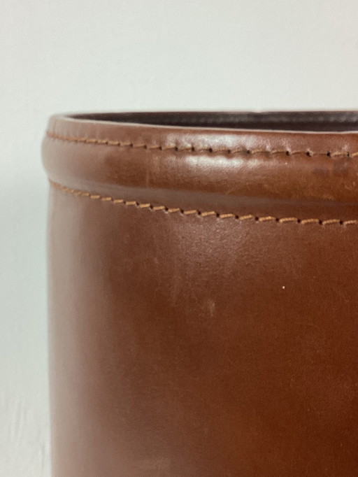 Corbeille à papier en cuir moderniste française vintage des années 60