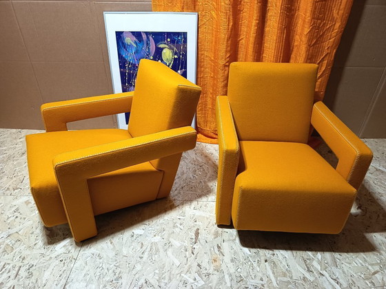 Image 1 of CASSINA Paire de fauteuils Utrecht 637 NEUF 2026 en laine KVARD Moutarde par Gerrit Rietveld