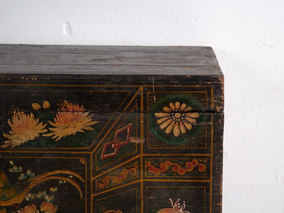 Baule antico dipinto in legno di pino – Cina, circa 1900 – Armadi contenitori, Iron (photo 36 of 40)