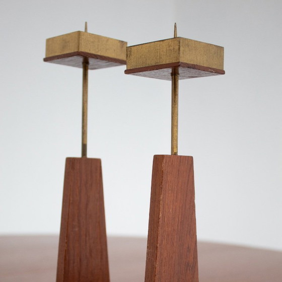 Image 1 of Skandinavische Kerzenhalter aus Teak und Messing, Mid-Century Design