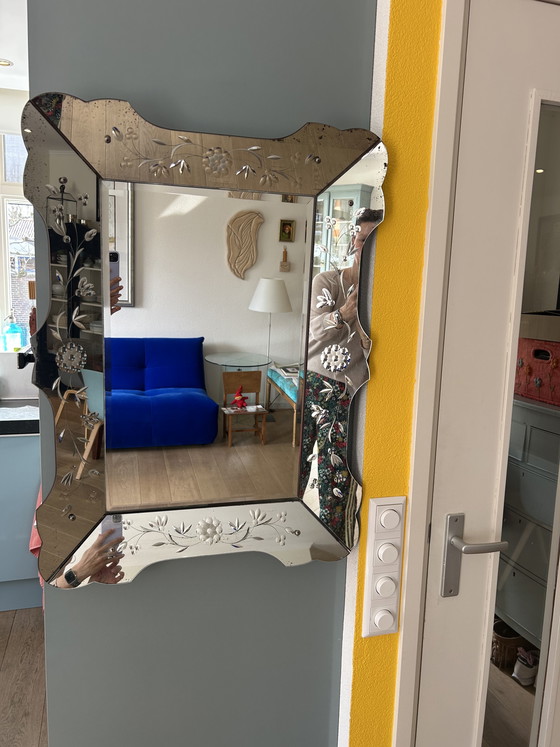 Image 1 of Beautiful Vintage Venetian Mirror – Etched Glass 79x58 cm