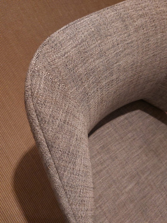 Image 1 of Montis Back me up armchair