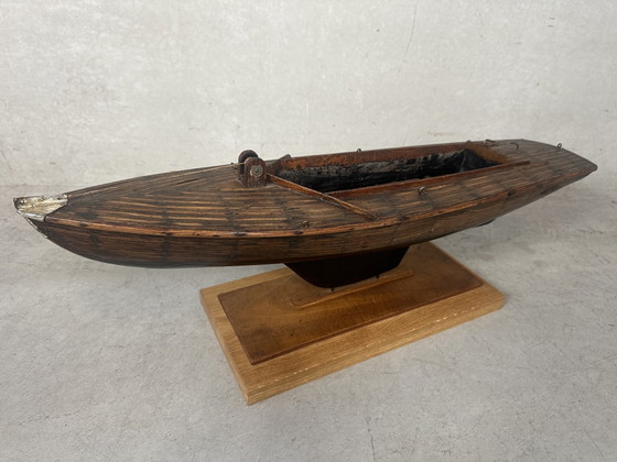 Image 1 of Antieke houten (model) boot - vijverjacht