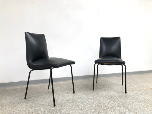 Vintage design Meurop stoelen door Pierre Guariche 1960's