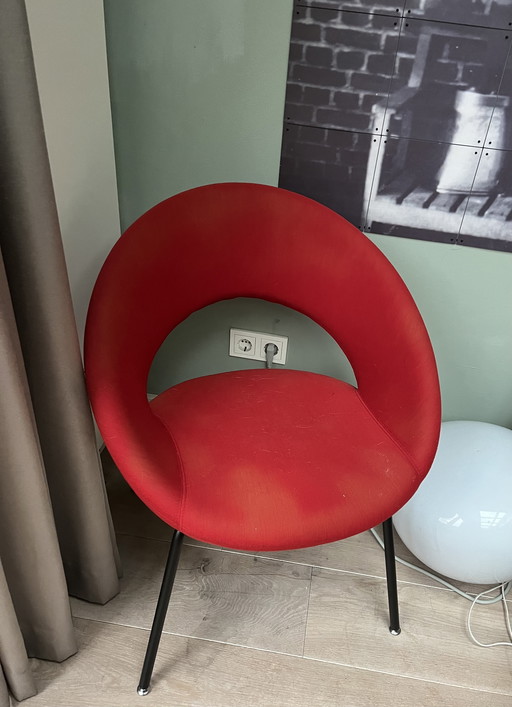 Artifort Nina rood stoel