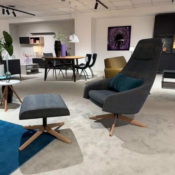 Image 1 of Poltrona Montis Puk con pouf