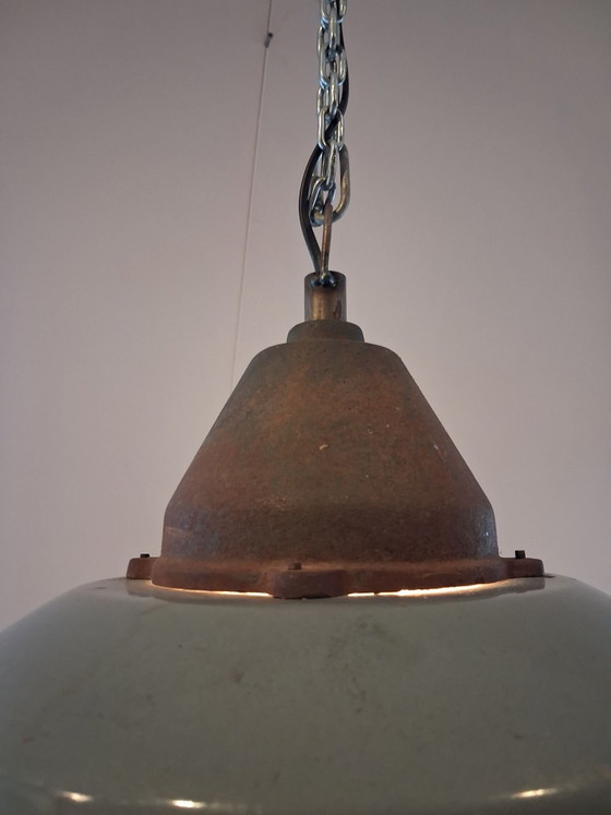 Industrial lamp – Pendant lamps, Metal (photo 2 of 5)