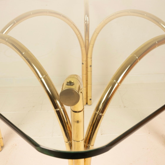 Table de salle à manger italienne méditerranéenne en acier plaqué laiton effet bambou et plateau en verre (photo 18 of 21)