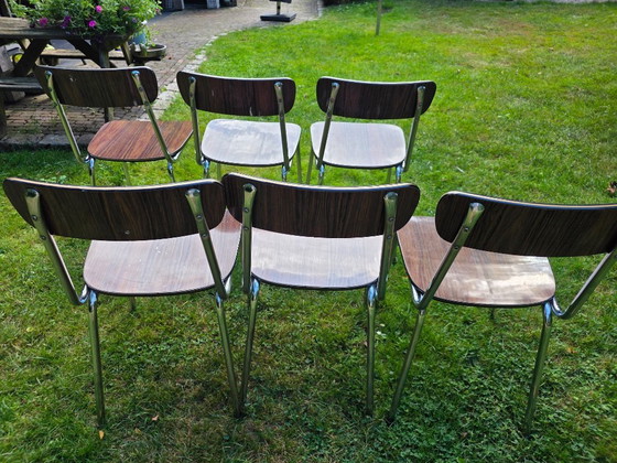 Set mit 6 Tavo Esszimmerstühlen aus der Mitte des Jahrhunderts – Plastic, Metal (photo 4 of 8)