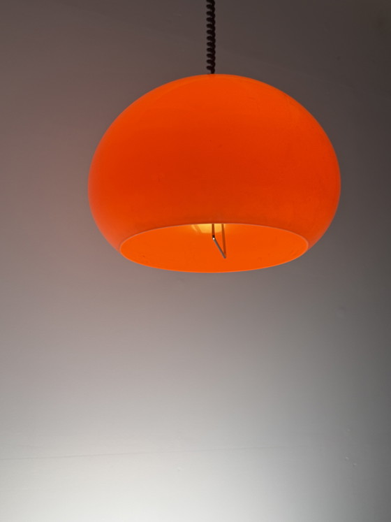 Image 1 of orangefarbene Pendelleuchte aus den 70ern