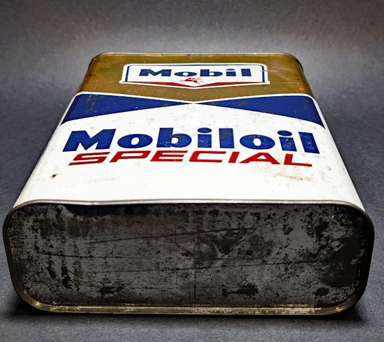 Image 1 of Bidon d'huile vintage "Mobiloil Spécial" 60's