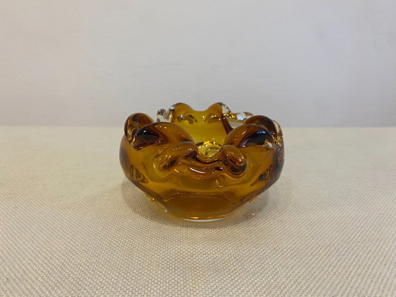 Vintage Tsjechische Boheemse asbak van amberkleurig glas – jaren 70 – Decoratieve objecten (photo 4 of 11)