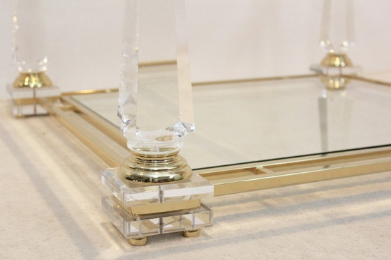 Lucite, Messing en Glas Obelisk Salontafel, Koffietafelboeken, Hollywood Regency (foto 3 van 10)
