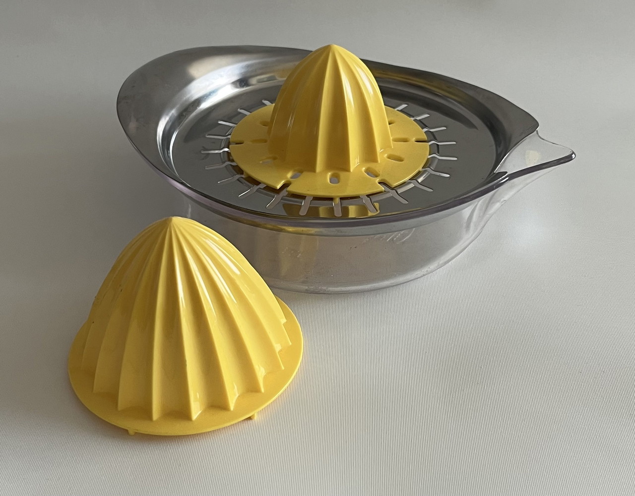 Vintage Citrus juicer IKEA Spritta €10 Whoppah