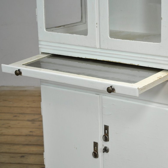 Image 1 of Medizinischer Holzschrank, um 1950