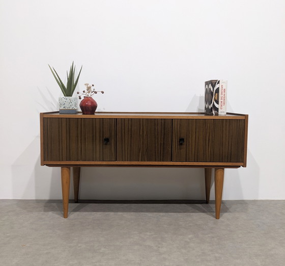 Image 1 of Kleines Sideboard