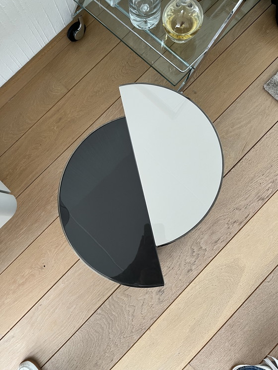 Image 1 of Tavolino Minotti Shields