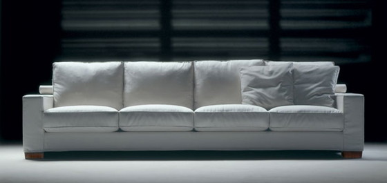 Image 1 of Flexform Status 3 posti