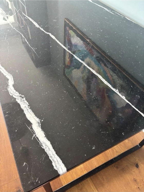 Image 1 of Table de salle à manger en marbre Nero Marquina, 160 x 90 cm, piètement en acier

