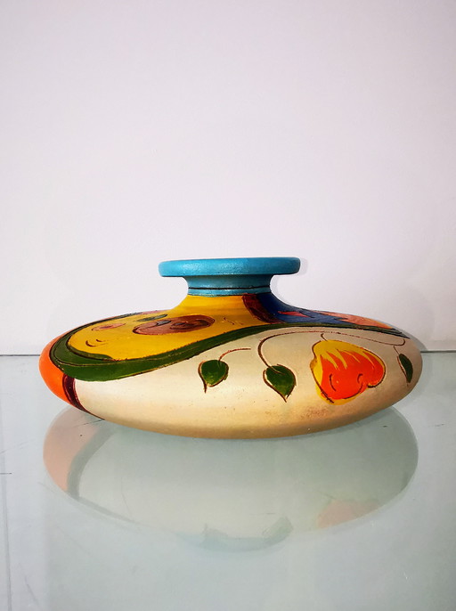 Perfectedda España, Jarrón de terracota