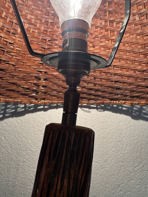 Image 1 of Lámpara floral madera tallada años 60